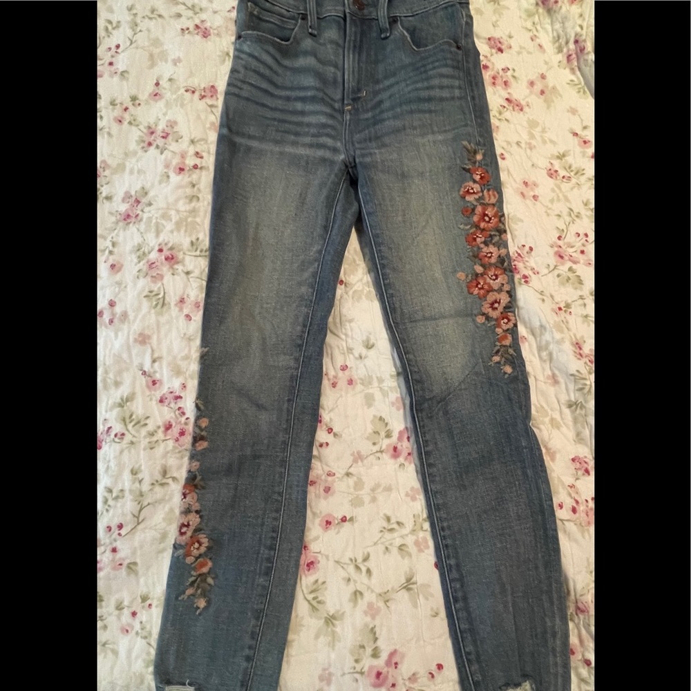 Abercrombie & Fitch Embroidered Jeans